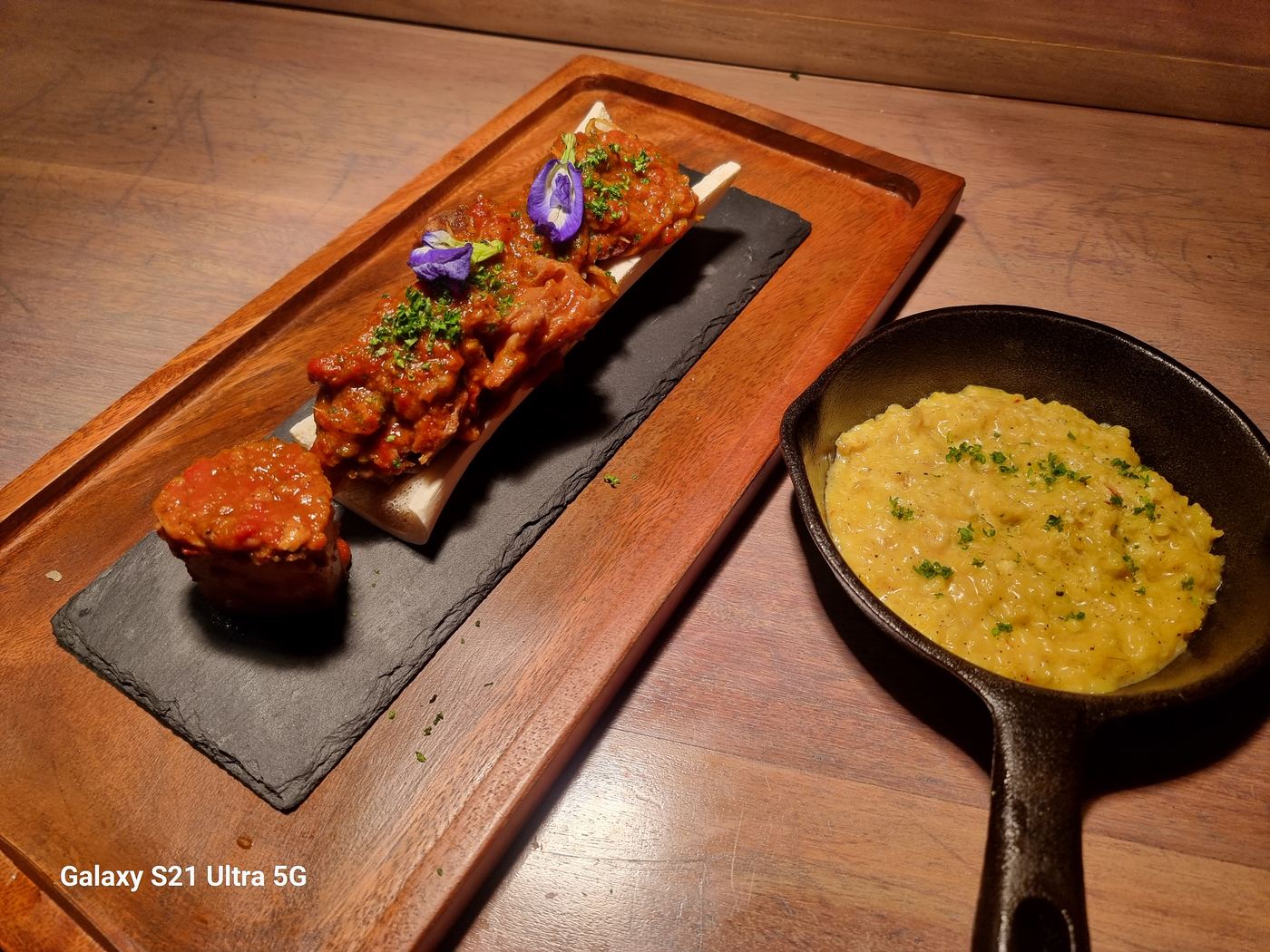 Ossobuco Con El Risotto Giallo Del Milano